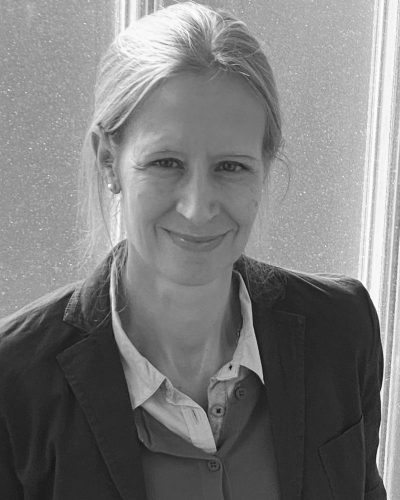 Porträtbild von Dr. Nadine Stahlberg